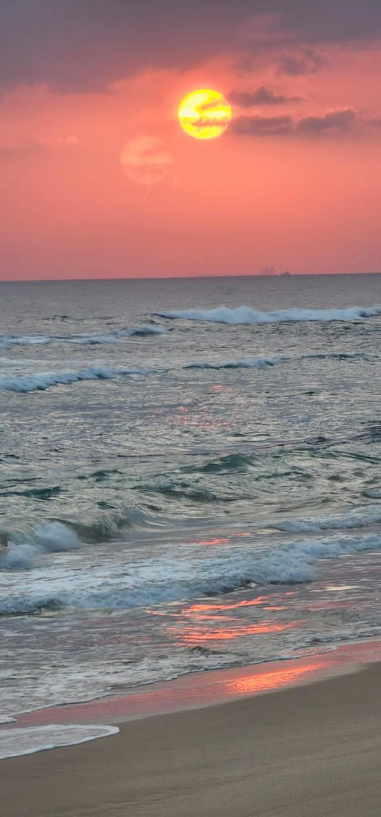 White Surfing Beach Resort Unawatuna Dış mekan fotoğraf