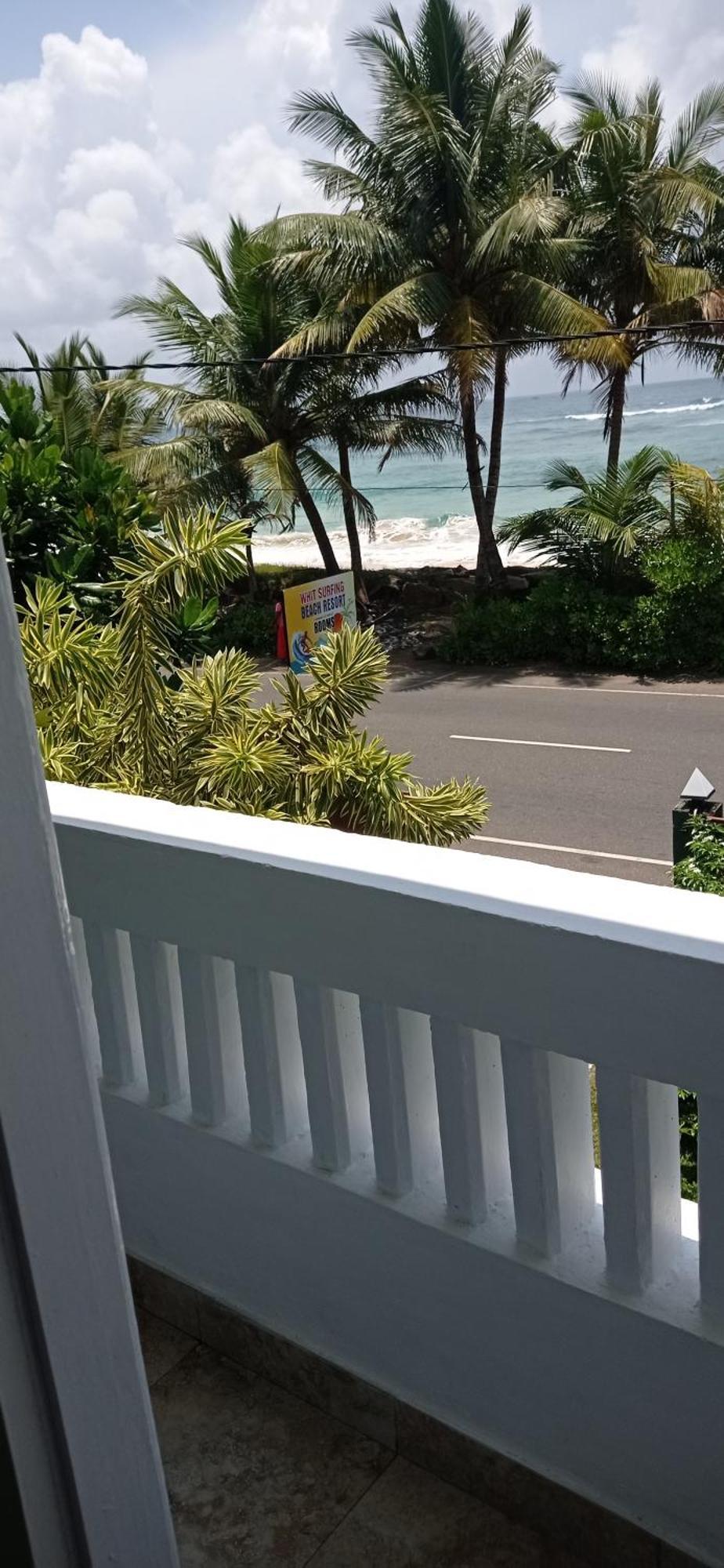 White Surfing Beach Resort Unawatuna Dış mekan fotoğraf